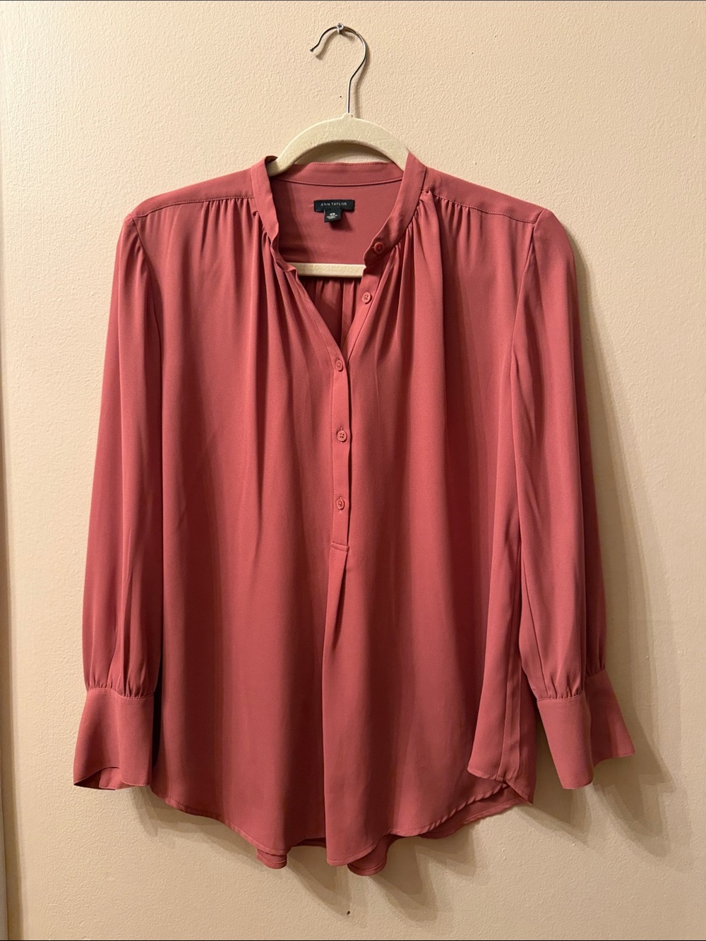 Ann Taylor Dusty Rose Button-Front Split-Neck Blouse